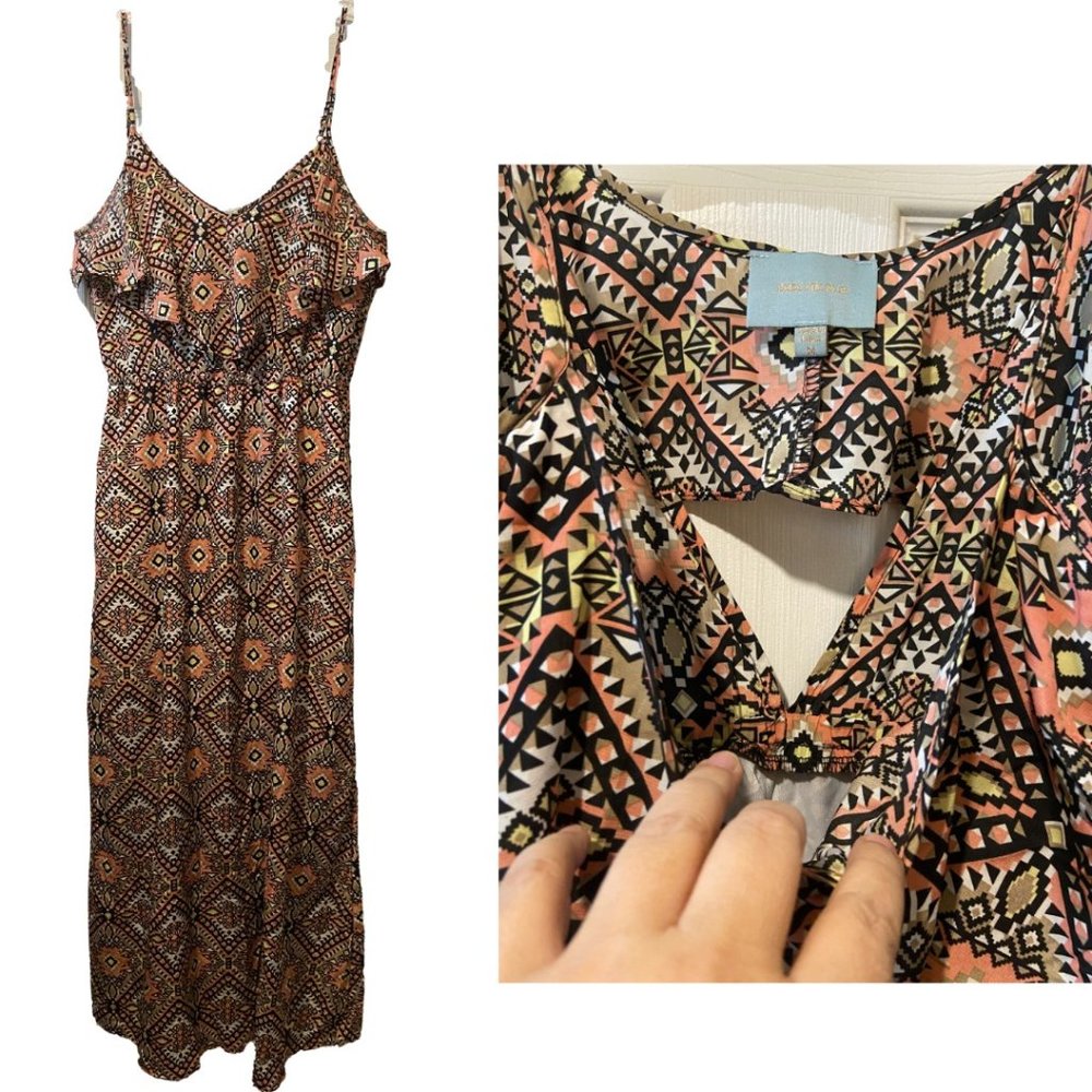 Skies are blue open-back printed spaghetti maxi dress sz M